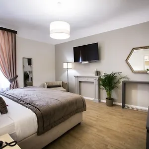 ** Nocleg ze śniadaniem Chic & Town Luxury Włochy